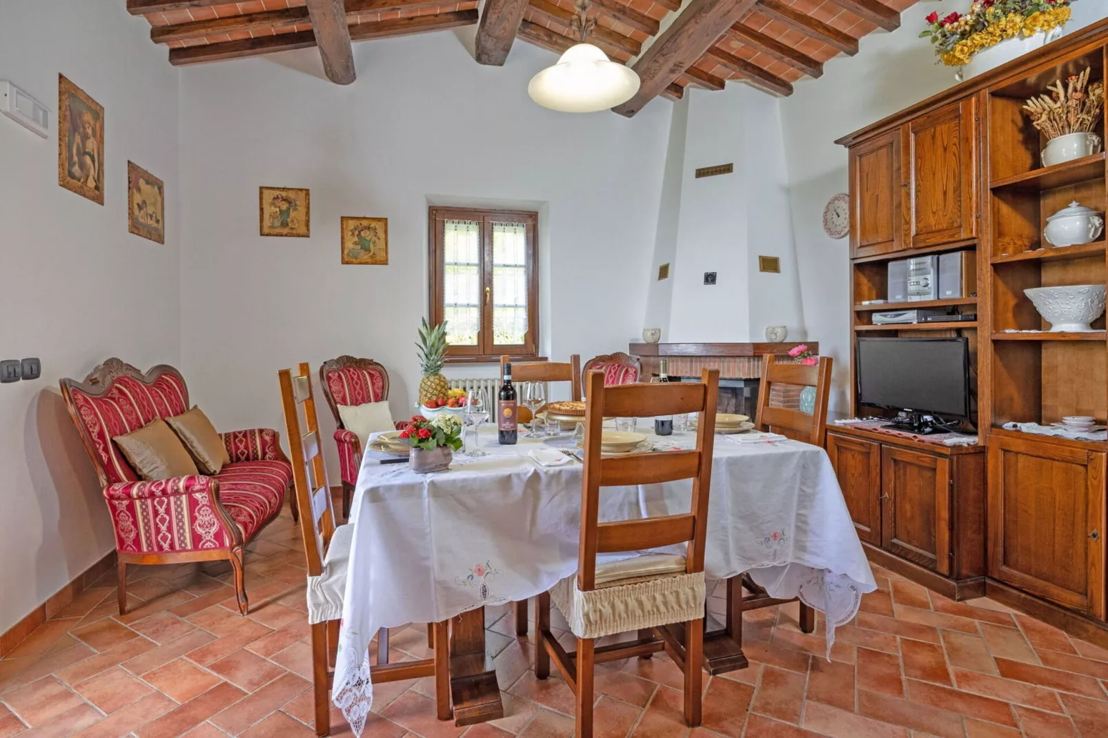 Villa La Montanina-Dining room