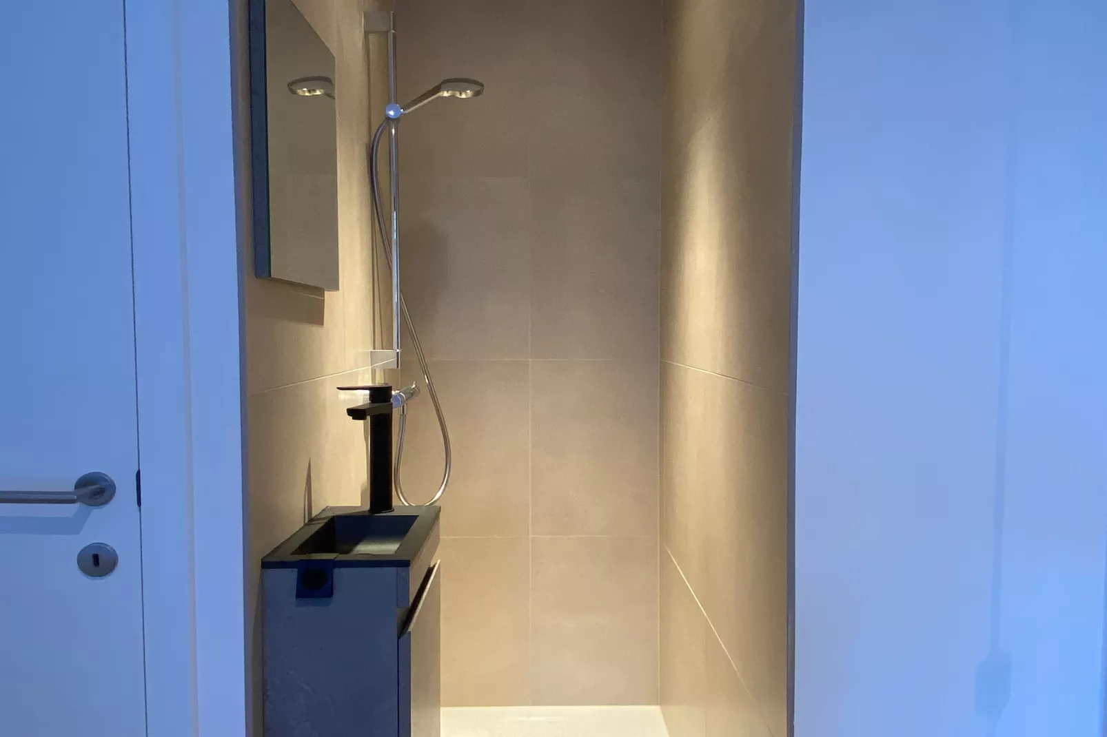 The Green 17-Bathroom