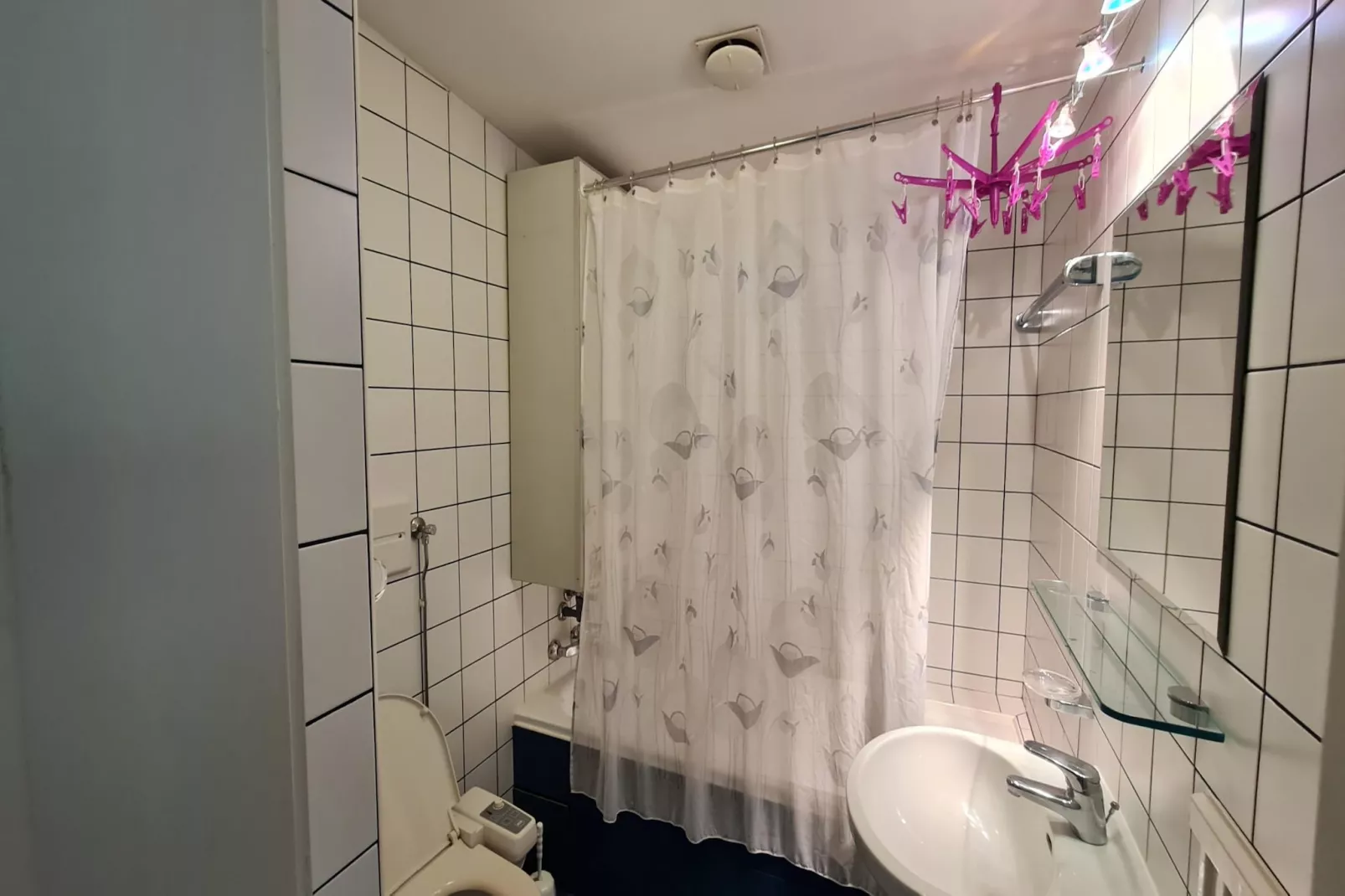 Haus Ivy-Bathroom