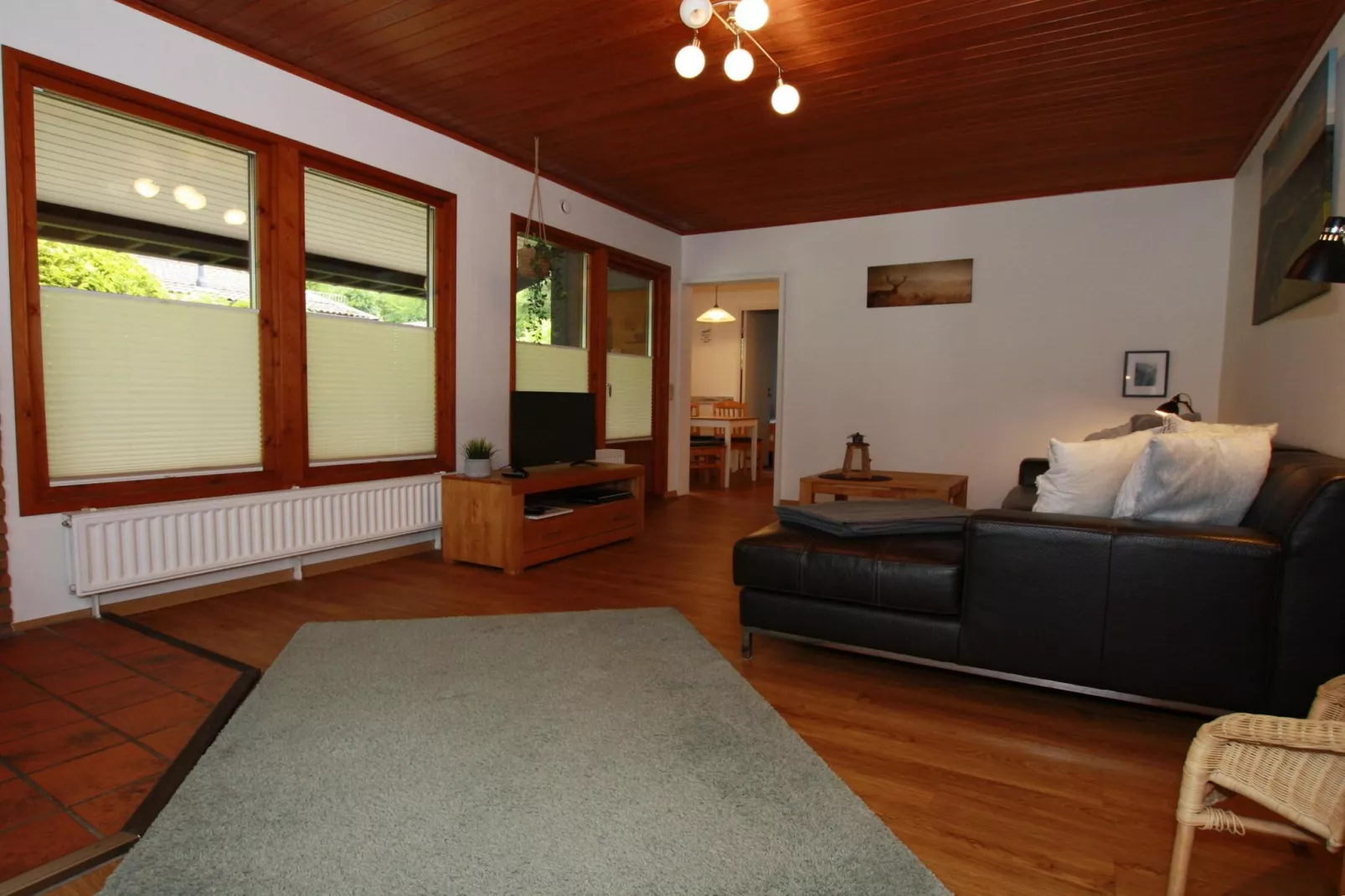 Typ B - Kaminhaus Haustierfrei-Wohnzimmer