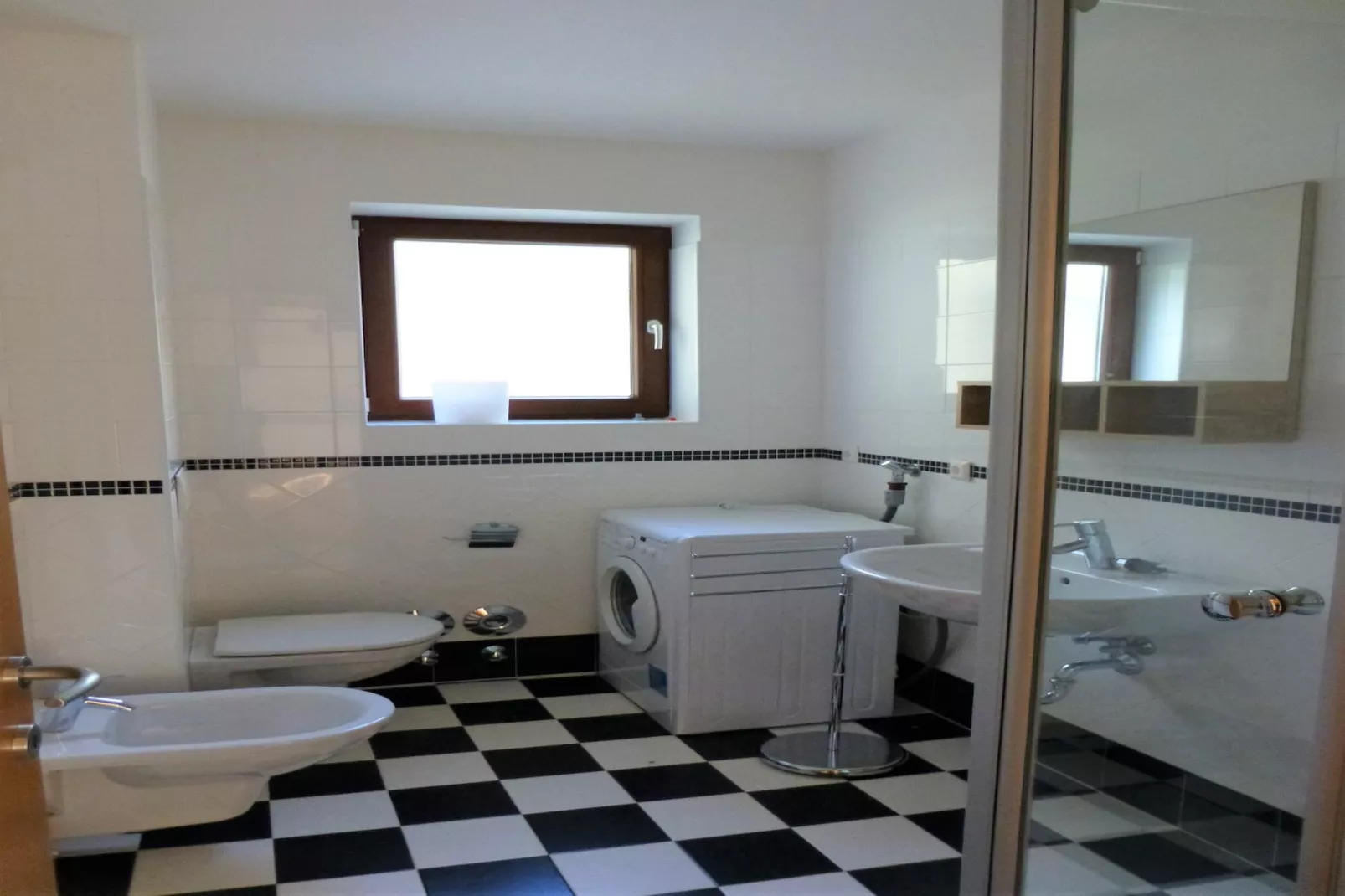 Haus Nora Top 2-Bathroom