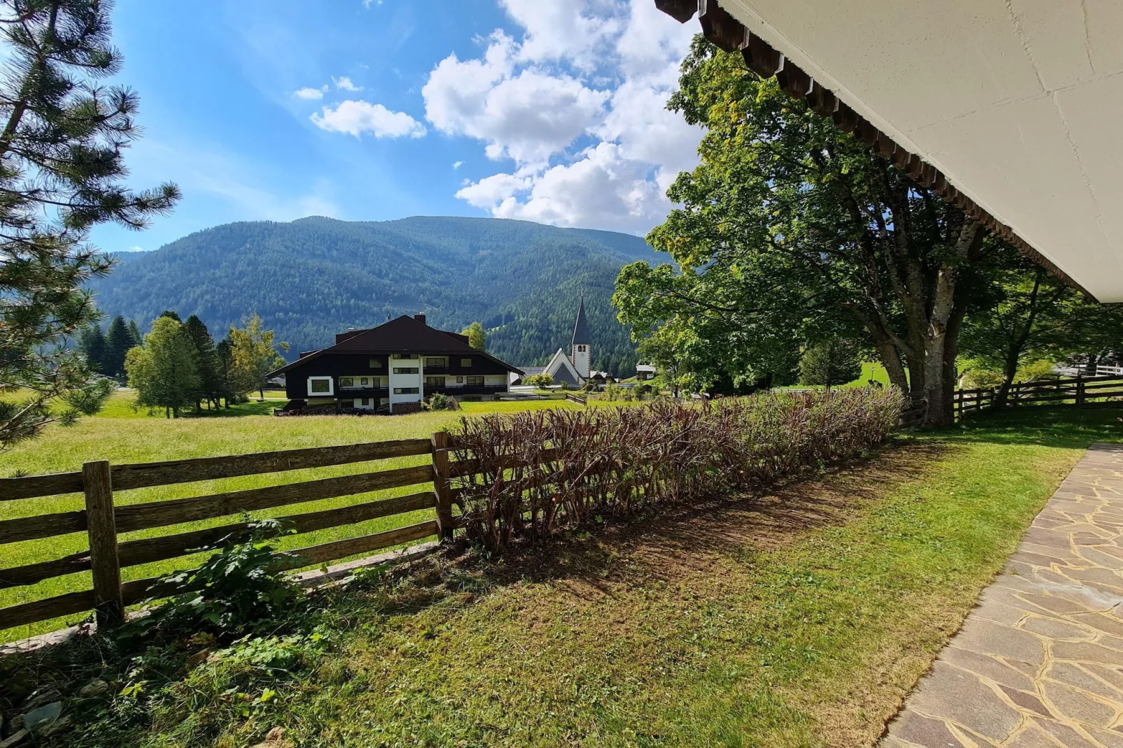 Haus Oswaldi-Gardens summer