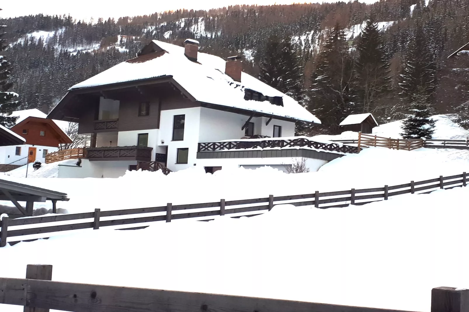 Ski & Sun Top 4-Outdoor