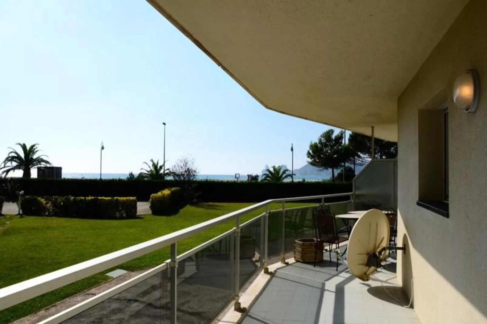 Appartements à L'Estartit-Exterior summer