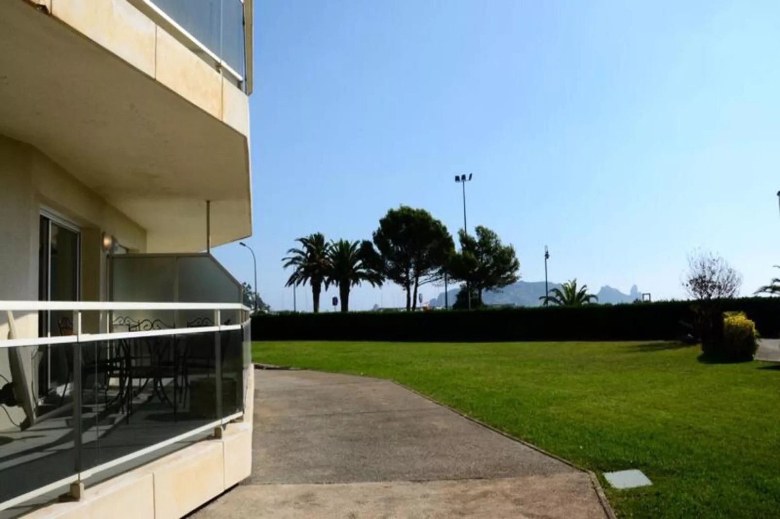 Appartements à L'Estartit-Exterior summer