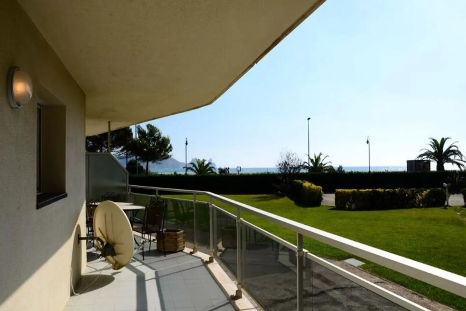 Appartements à L'Estartit-Exterior summer