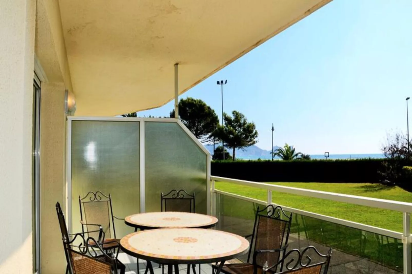 Appartements à L'Estartit-Exterior summer