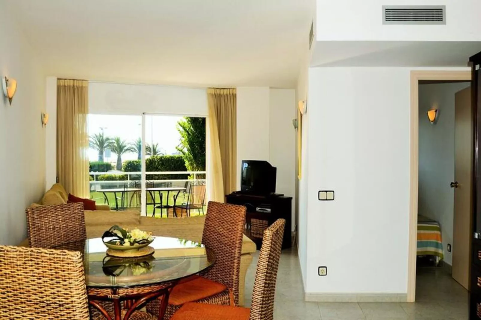 Appartements à L'Estartit-Exterior summer
