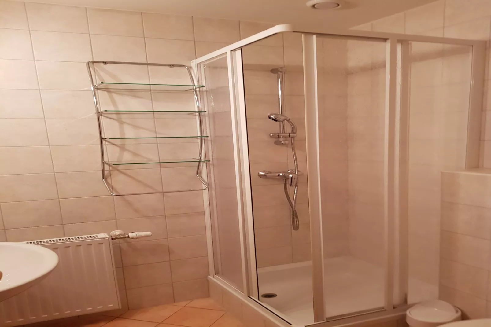 Haus Claudia Top 10-Bathroom