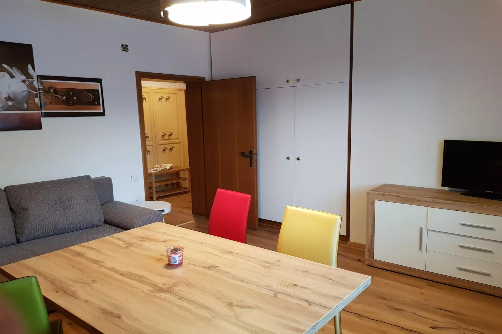 Der Kristall Top 1-Living room