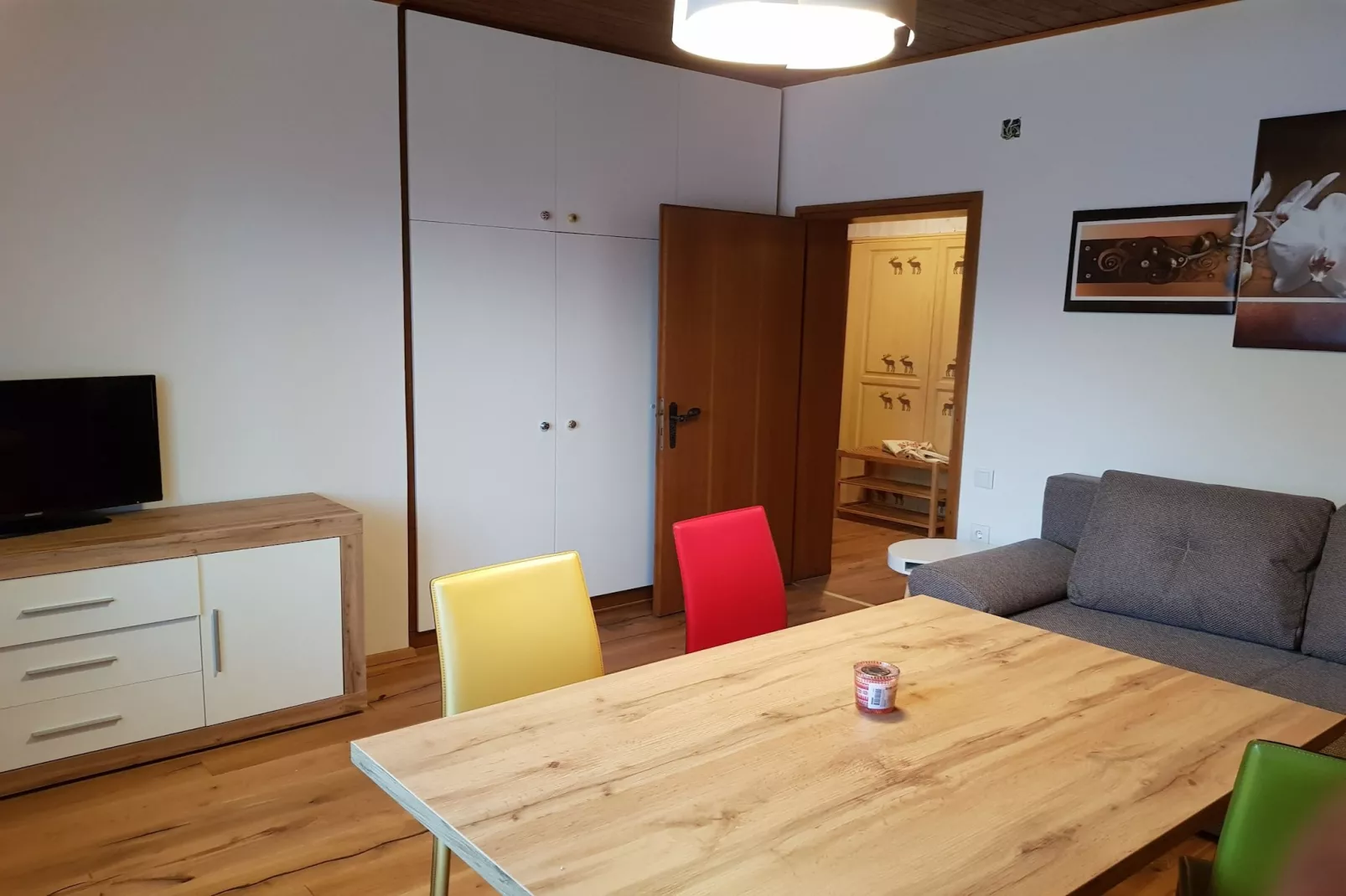 Der Kristall Top 1-Living room