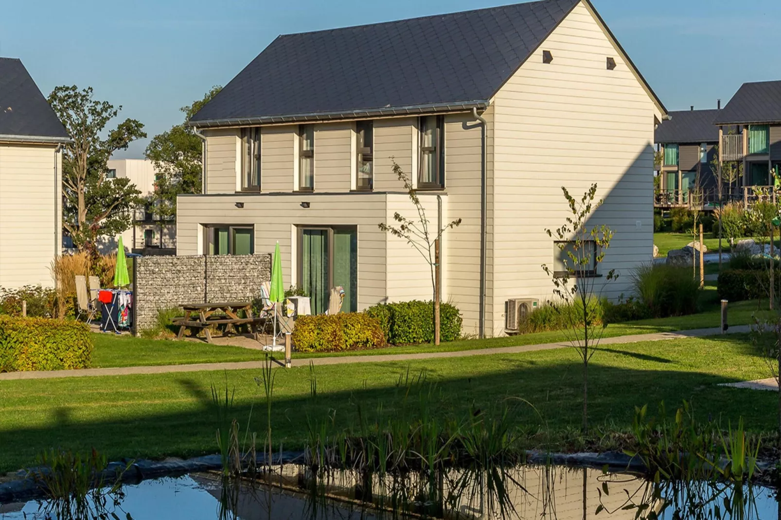 4 people - 2 bedrooms 70m²-Exterior summer