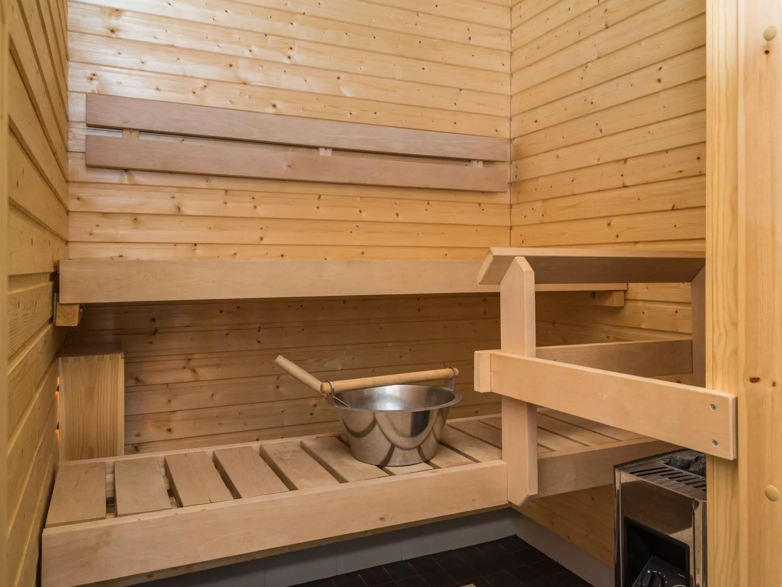 Nordic chalet 9408-Inside