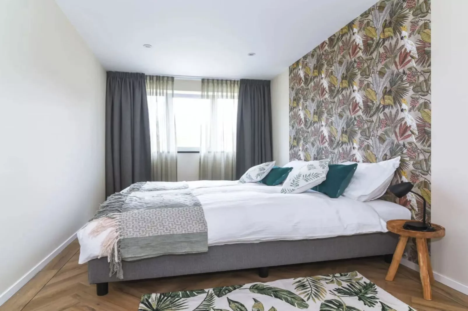 467355-Bedroom