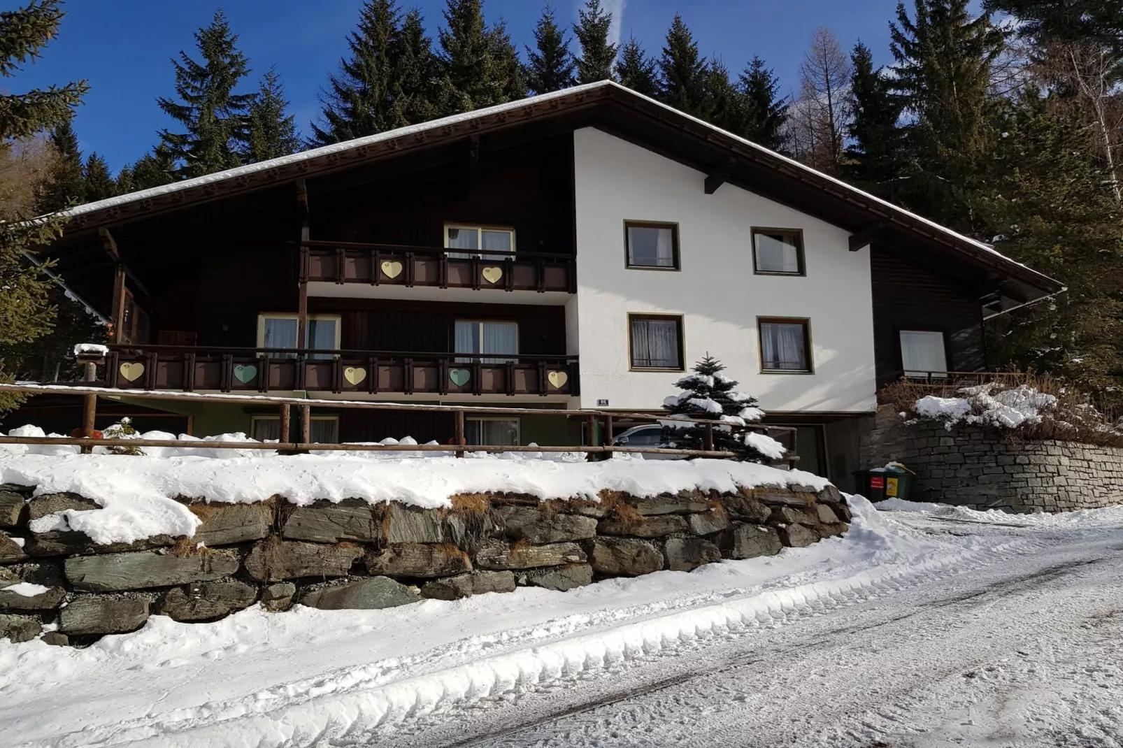 Der Kristall Top 4-Exterior winter