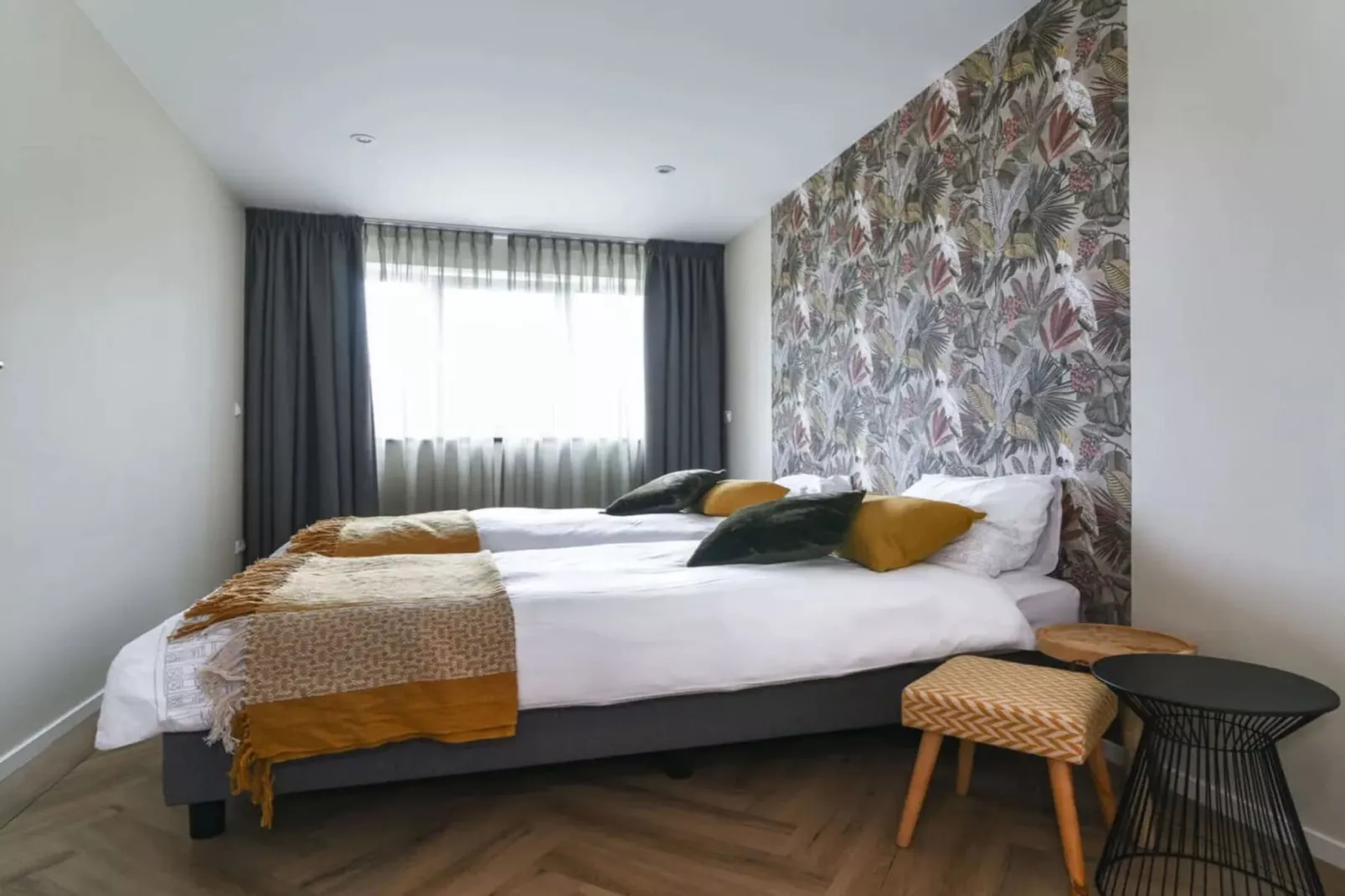 467355-Bedroom