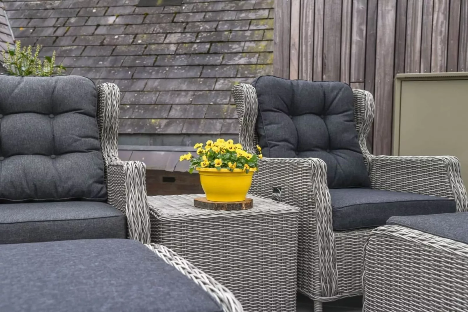 467355-Terrace balcony