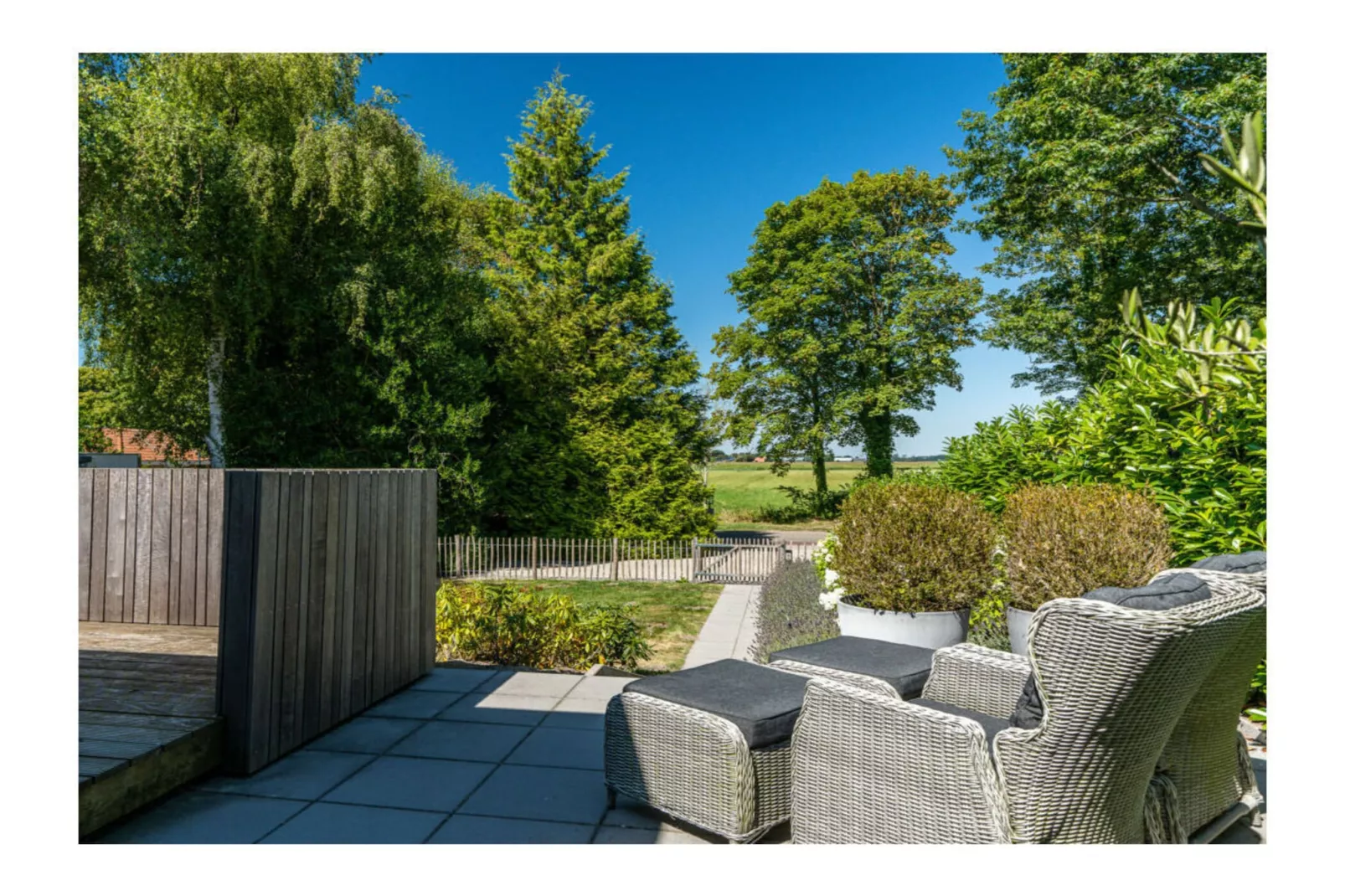 467355-Terrace balcony