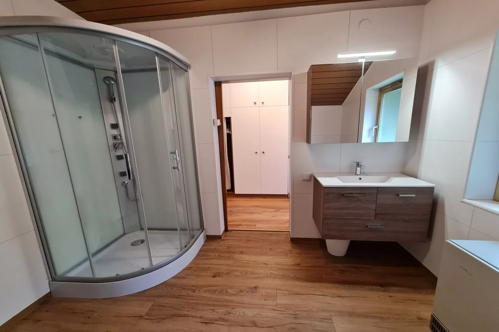 Der Kristall Top 5-Bathroom
