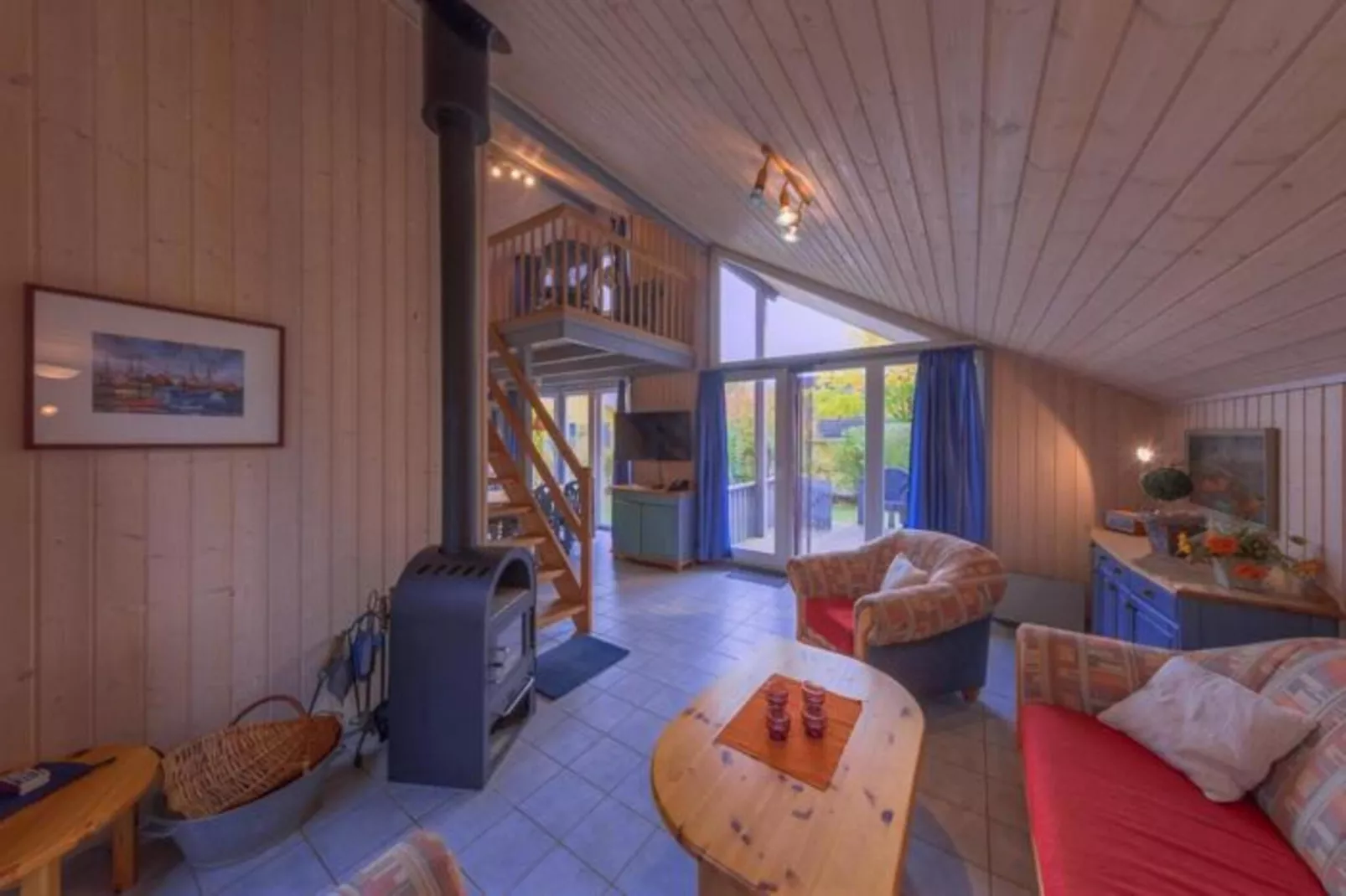 FH Wildgans Comfort mit Sauna & Kaminofen 81 qm 177-Living room