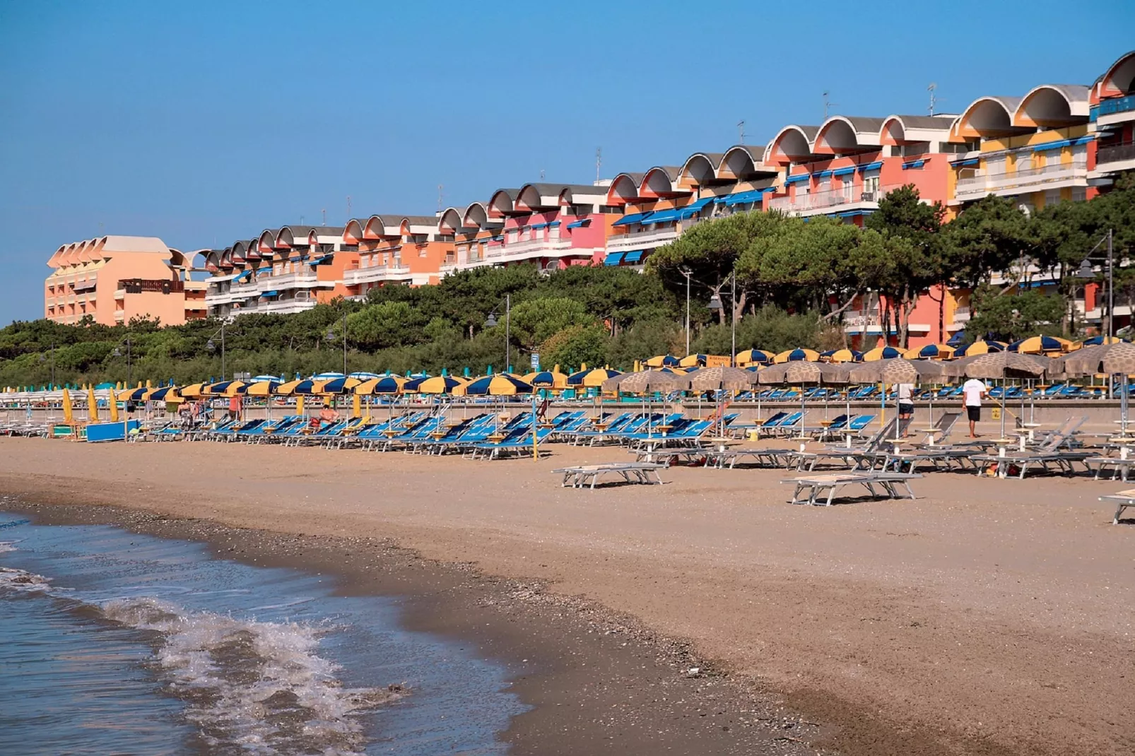 Miramare 8/6-Exterior summer