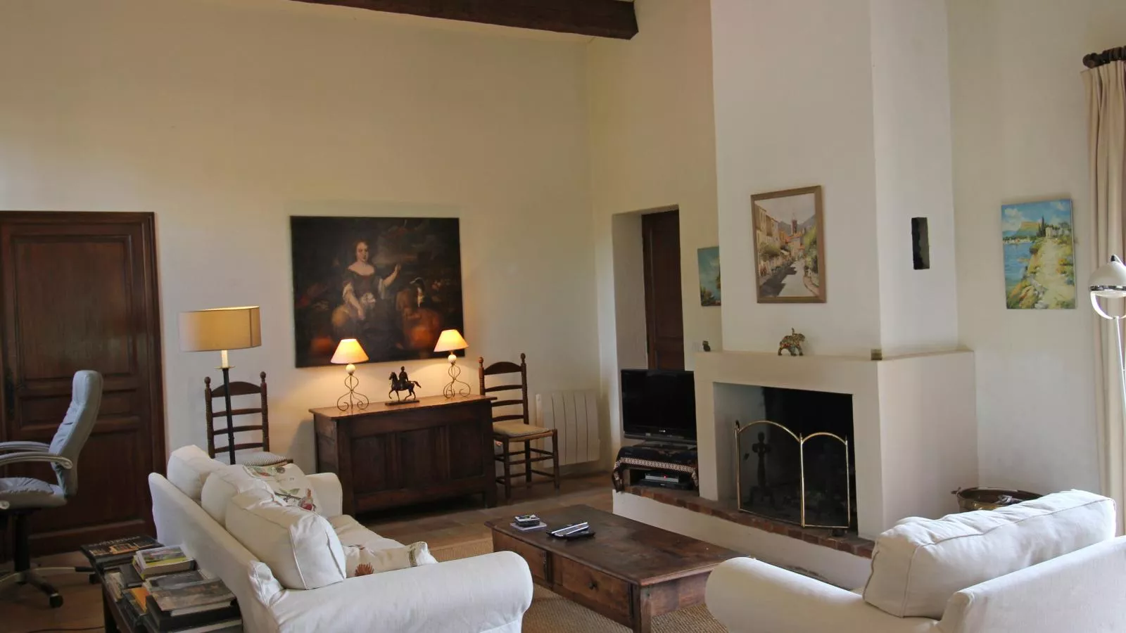 Entre les vignes-Living room