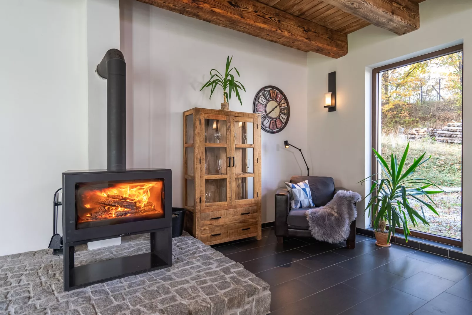 Lesany SLJK425-Living room