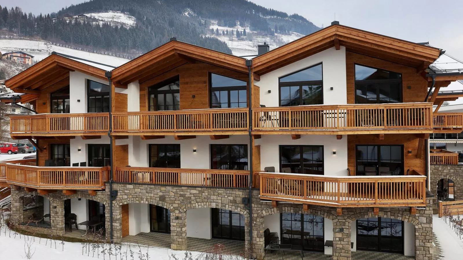 Tauern Suites Mitterwirt TOP 213-Exterior winter