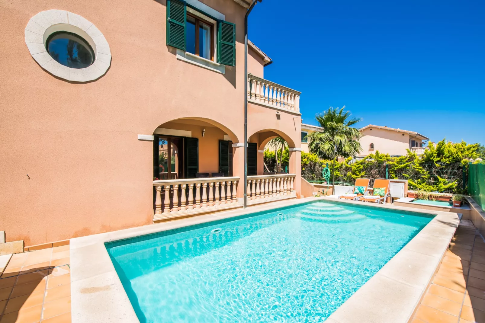 Delicias-Exterior summer