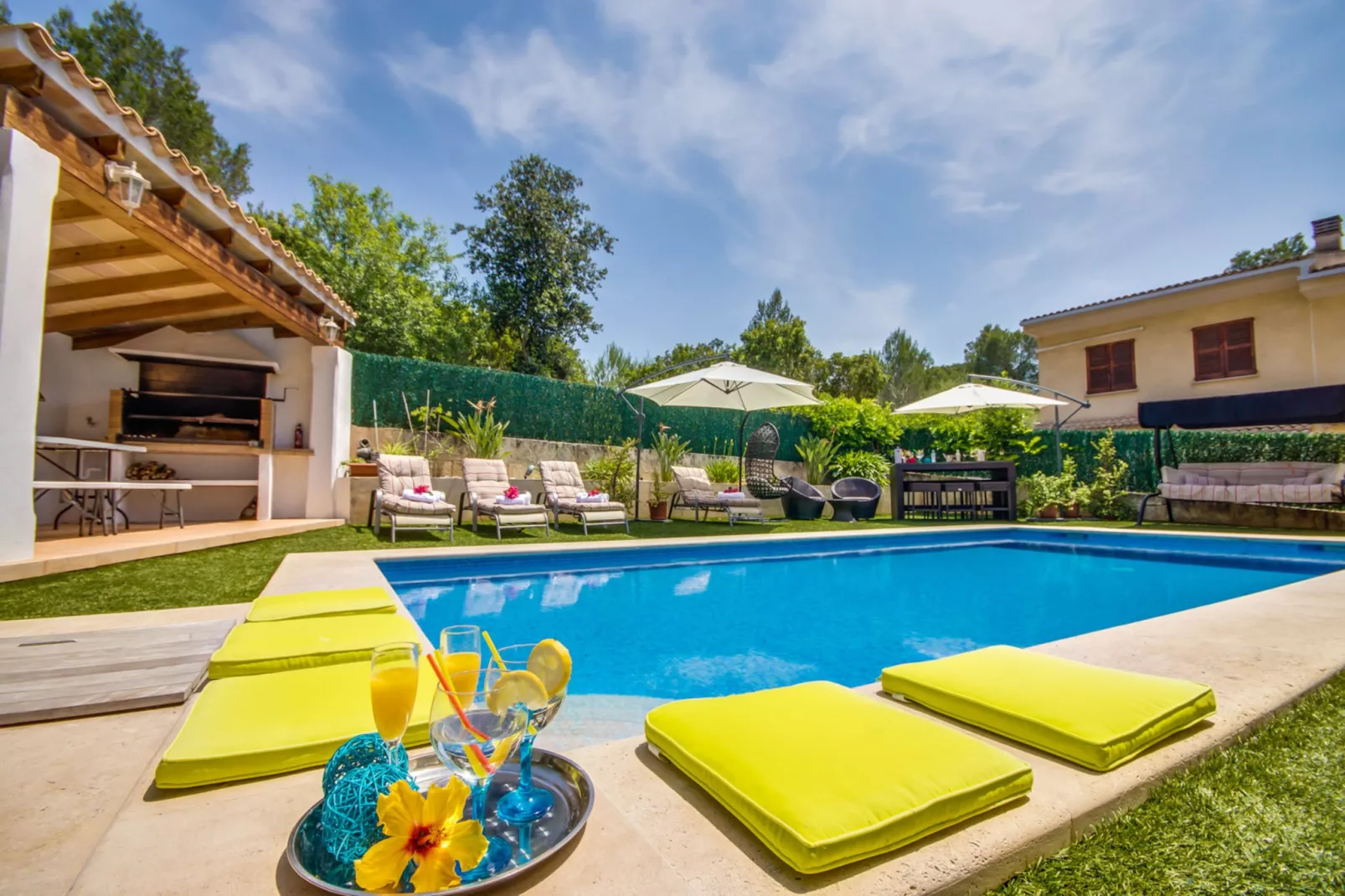 Amapola-Pool