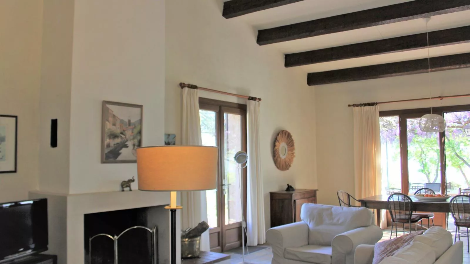 Entre les vignes-Living room