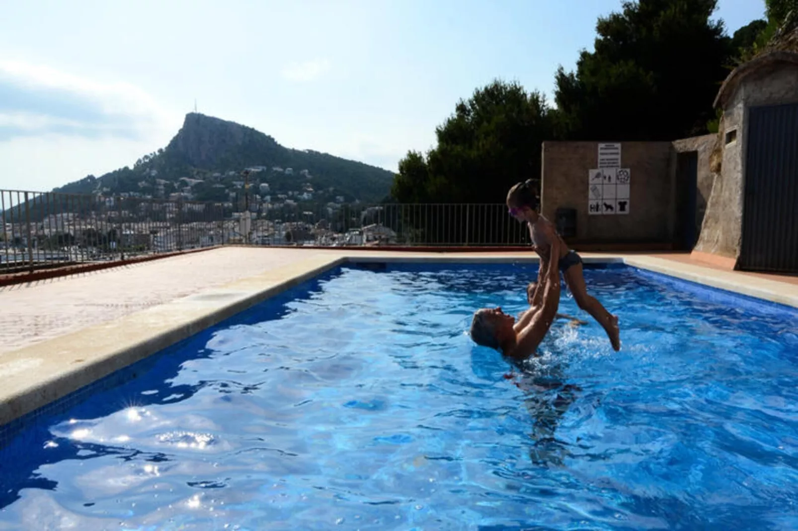 Appartements à L'Estartit-Schwimmbad