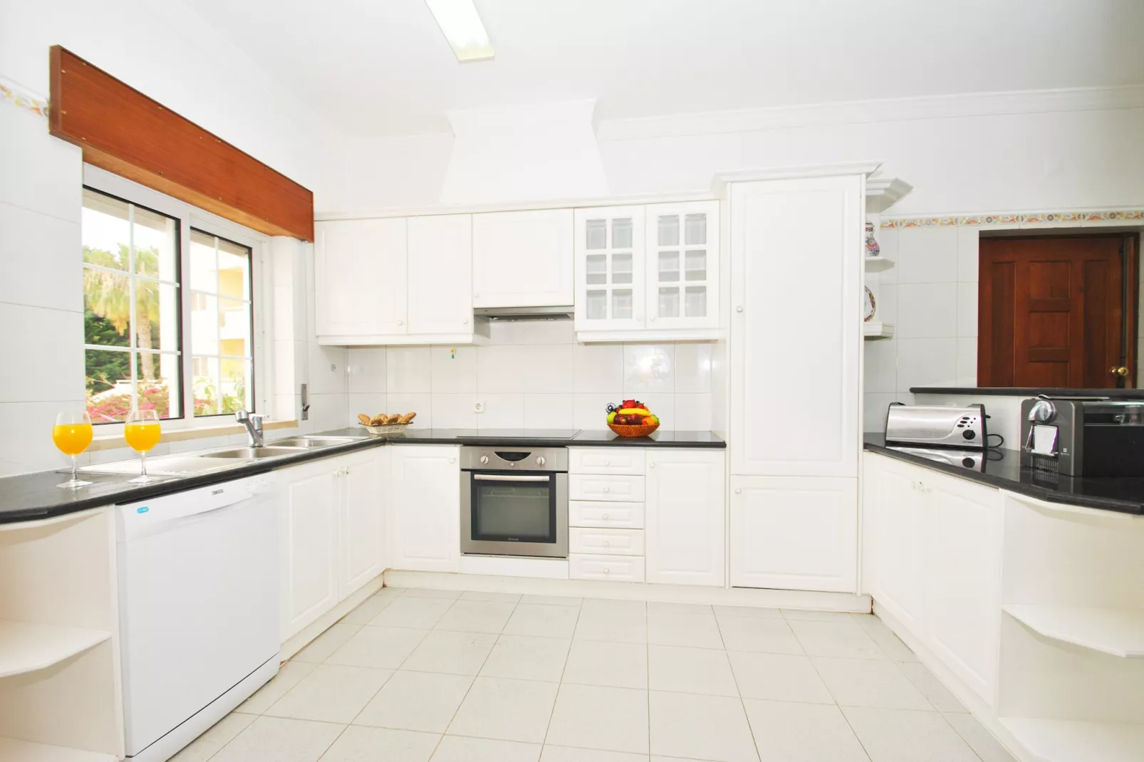 Villa Nespereira-Kitchen