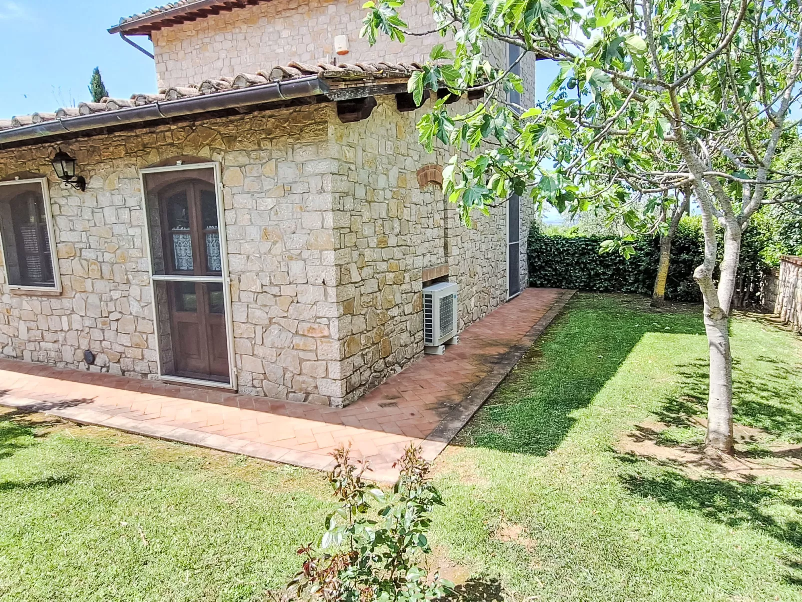 San Regolo-Outside