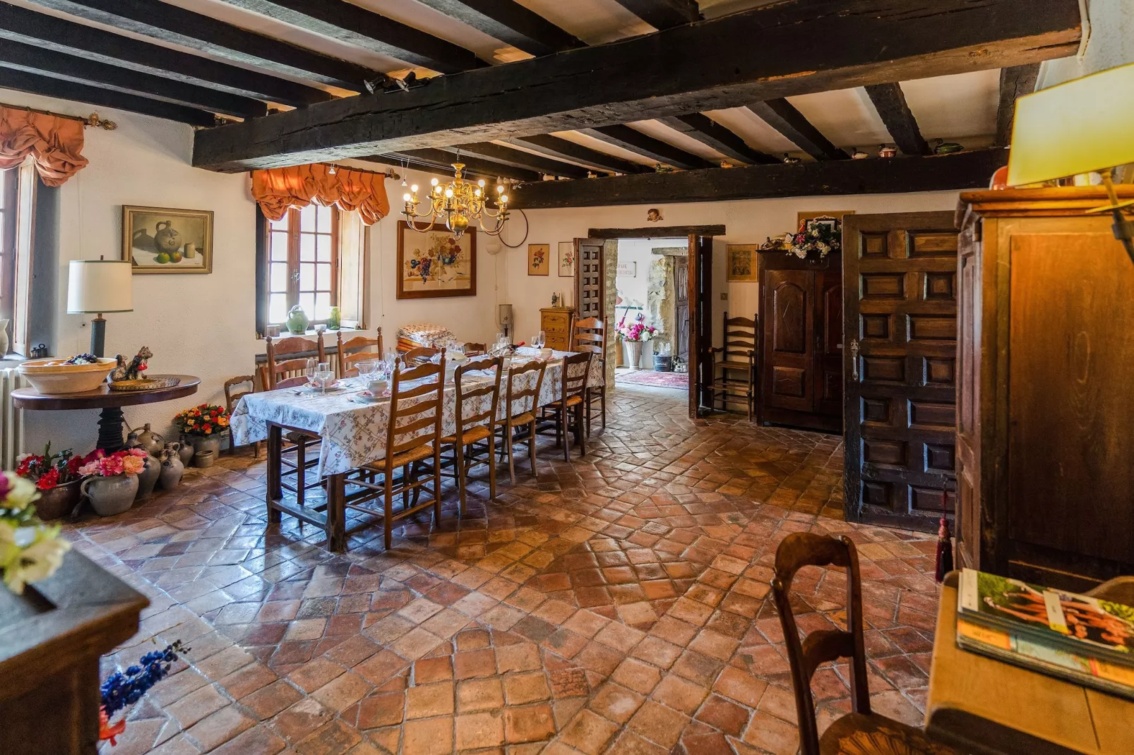 LE VIEUX CHATEAU-Esszimmer