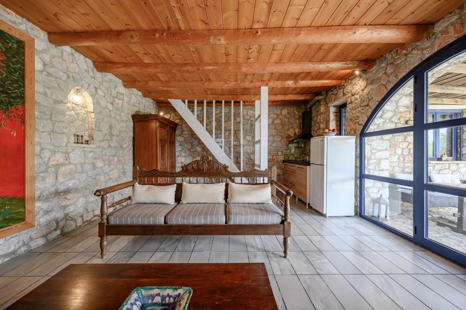 Manousaki-Living room