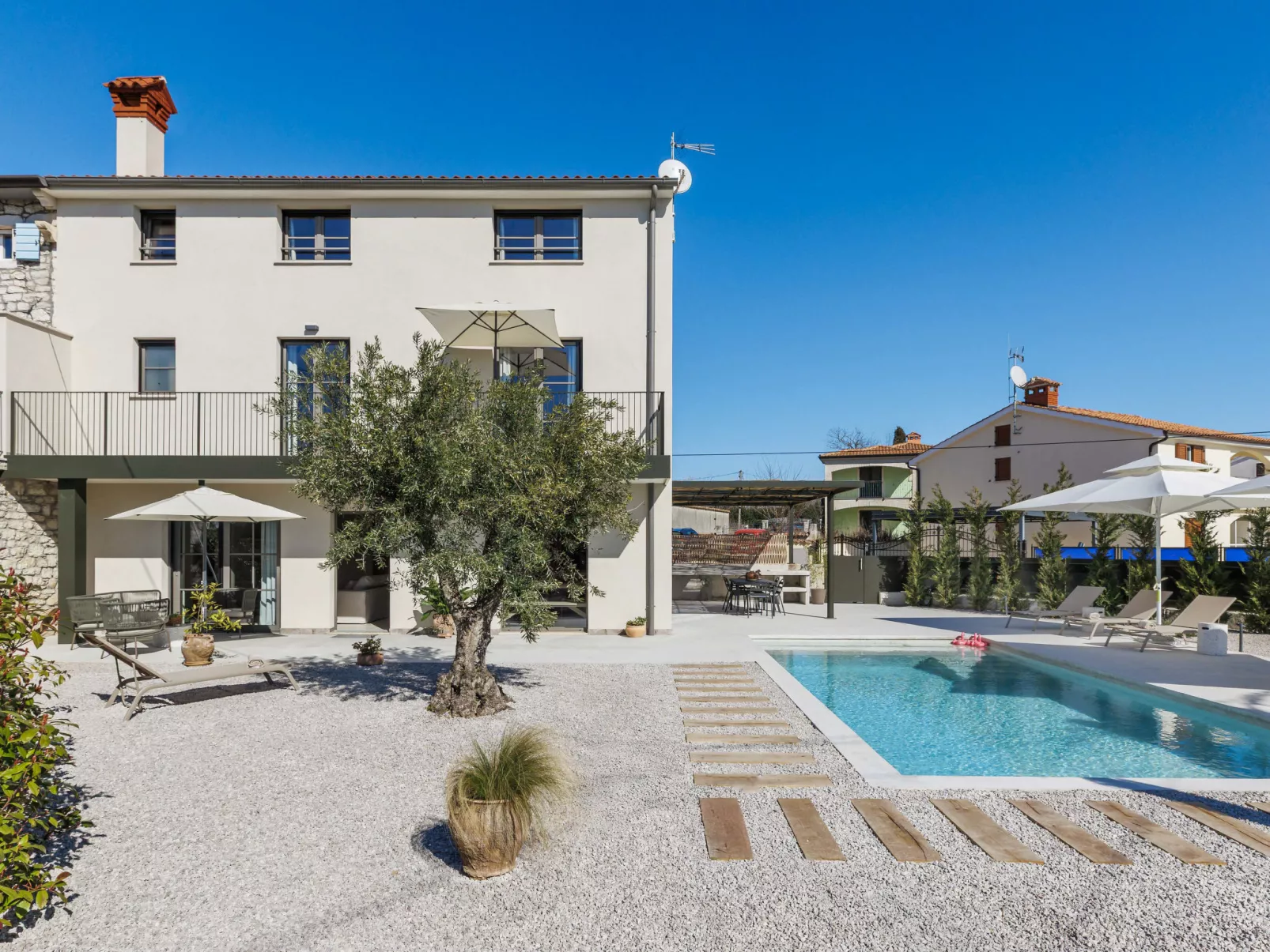 Casa Minda-Outside