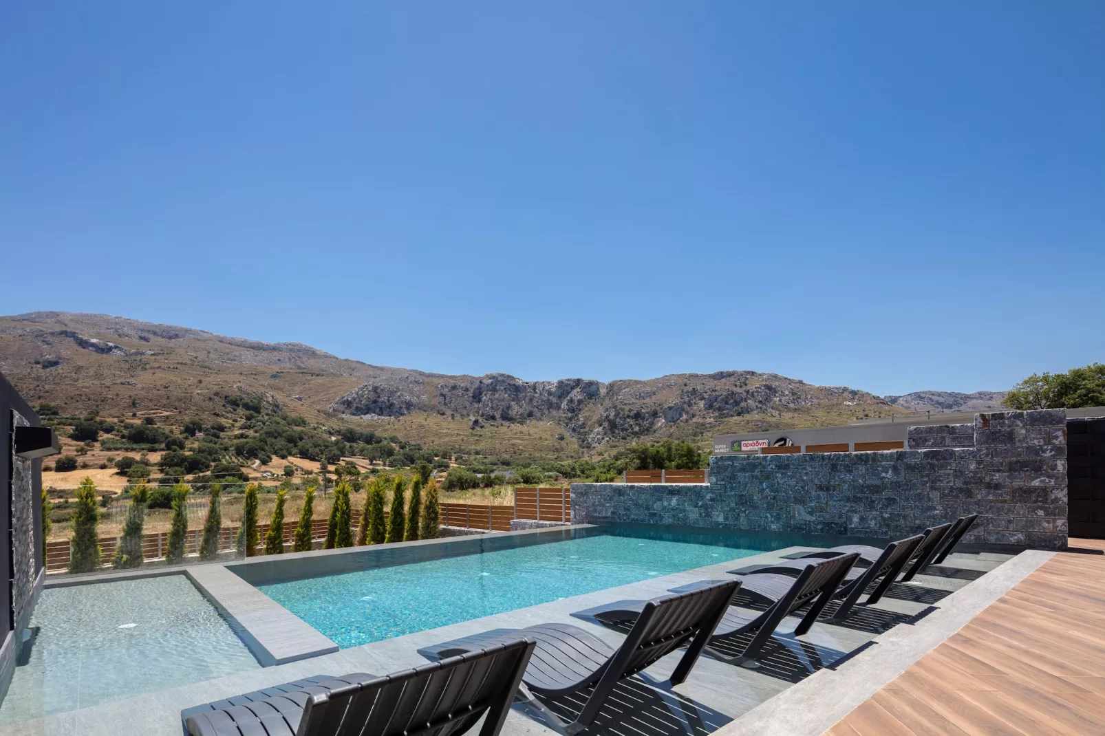 Bella Vista-Pool