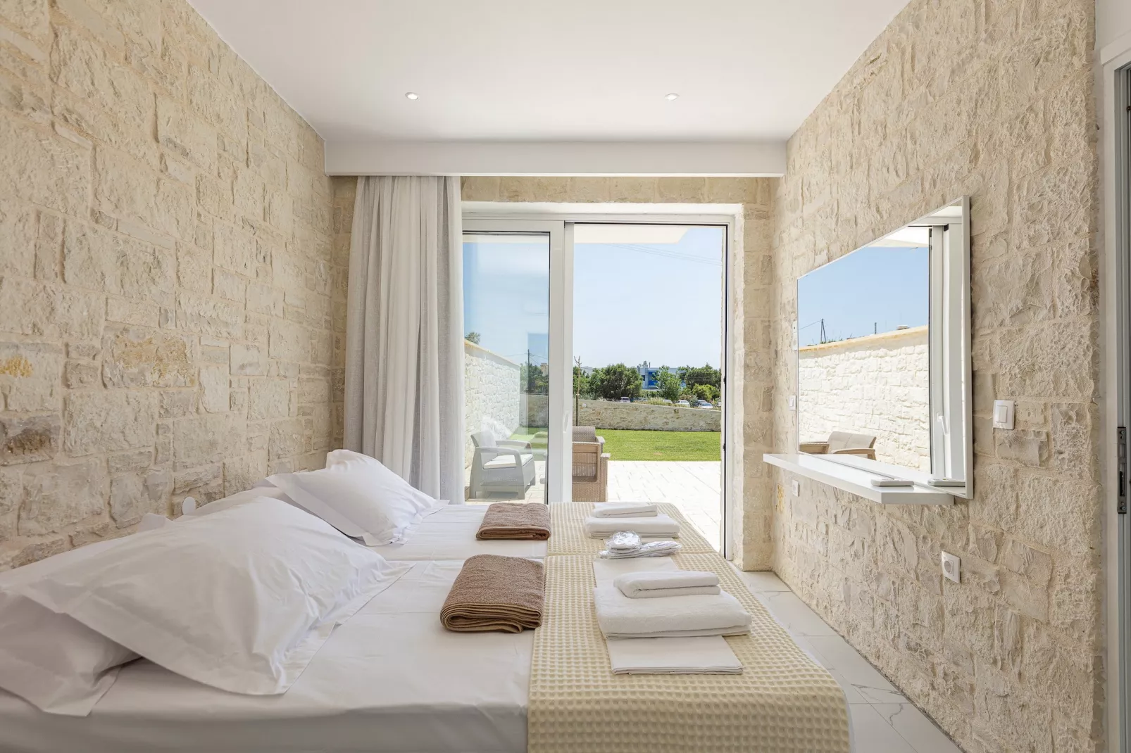 Mythos 2-Bedroom