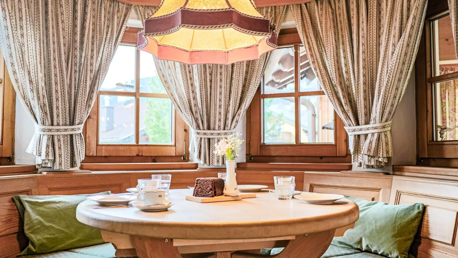 Müller Nr 1 und 2-Living room