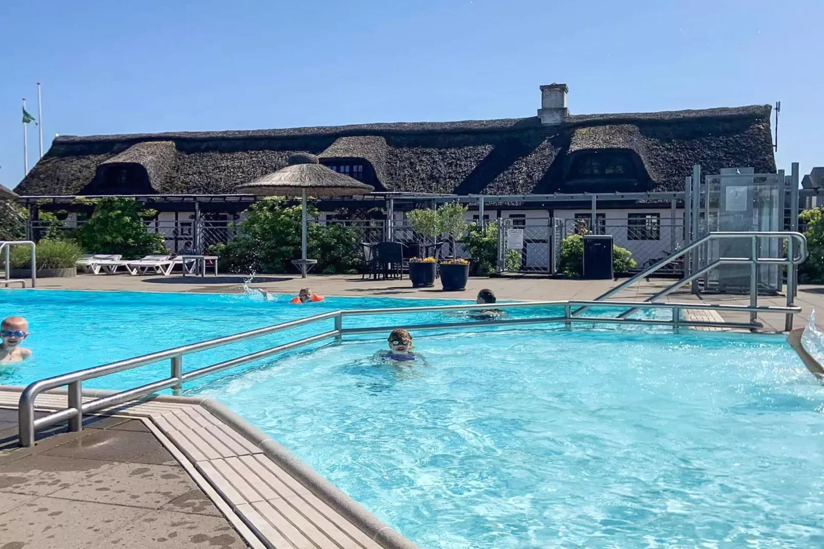 Udsigtskabine til 5 personer25m²-Pool
