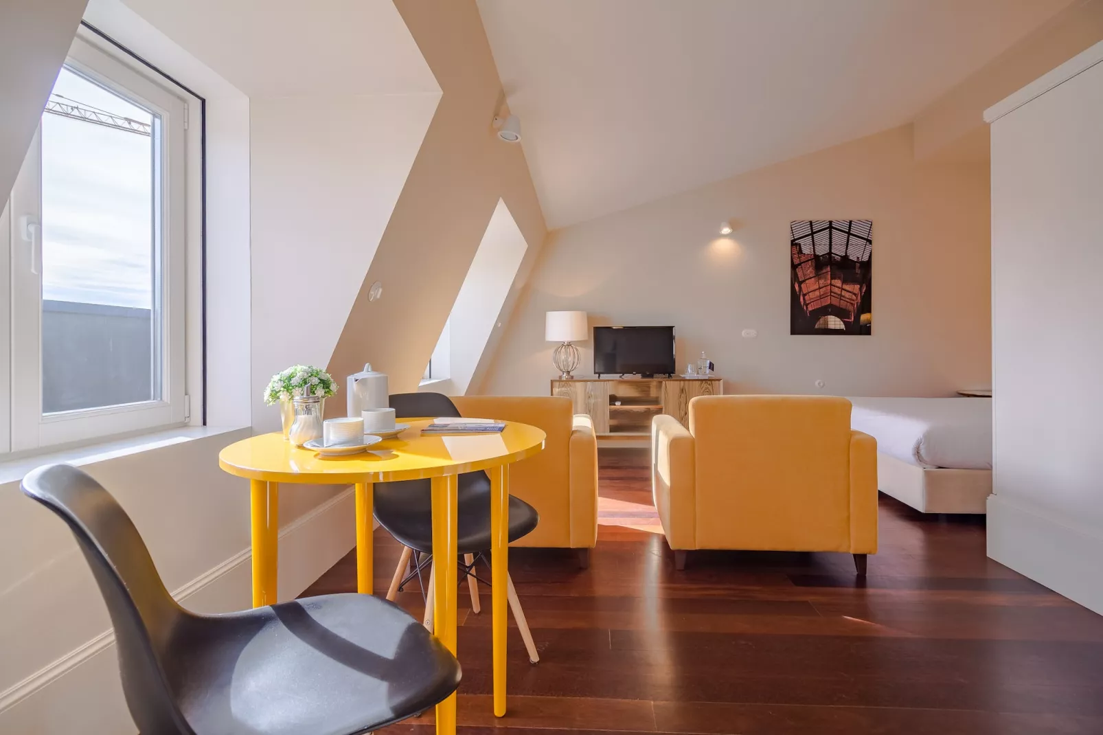 YOUROPO - Market 4C-Dining room