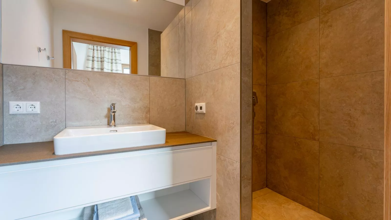 Unterrainhof-Bathroom