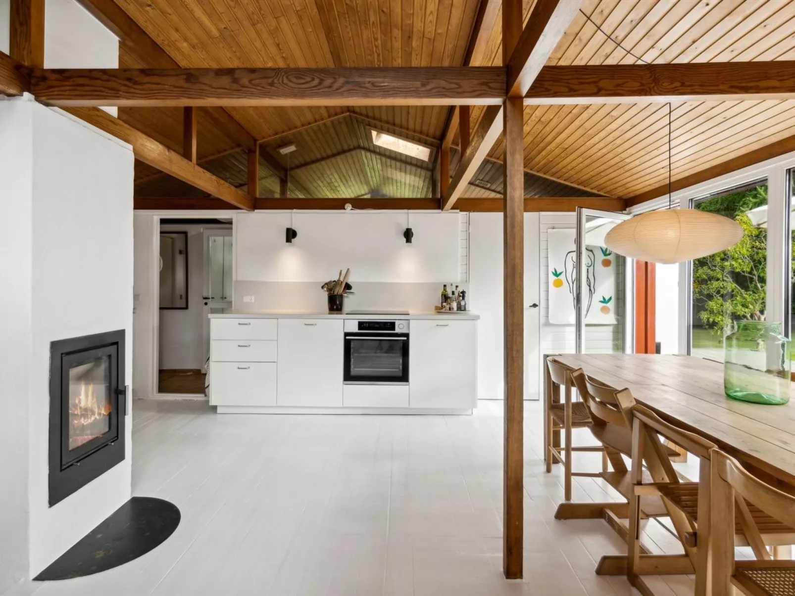 "Lauri" - 2.3km from the sea-Inside
