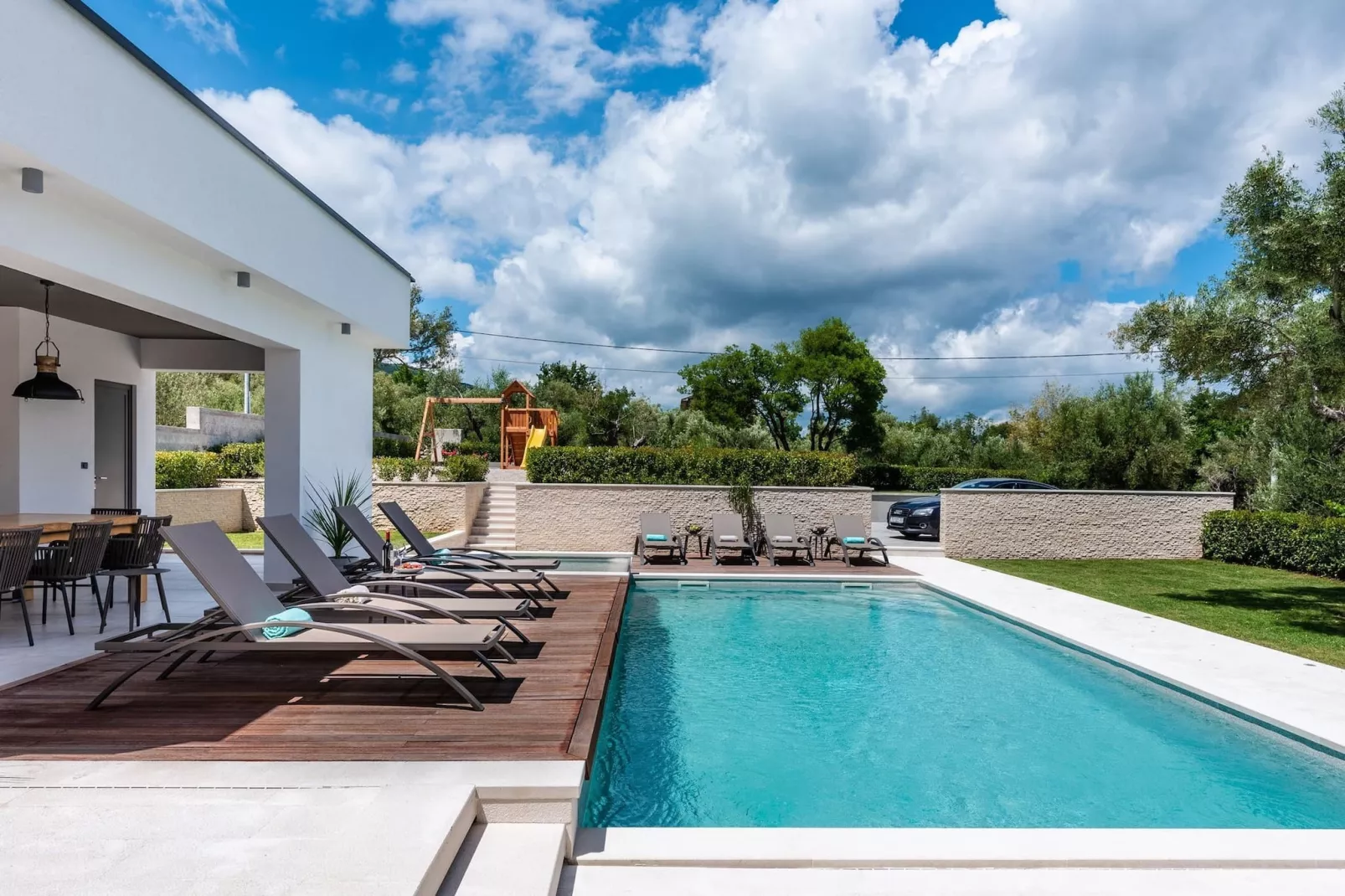 Luxurious Villa Laurea-Pool