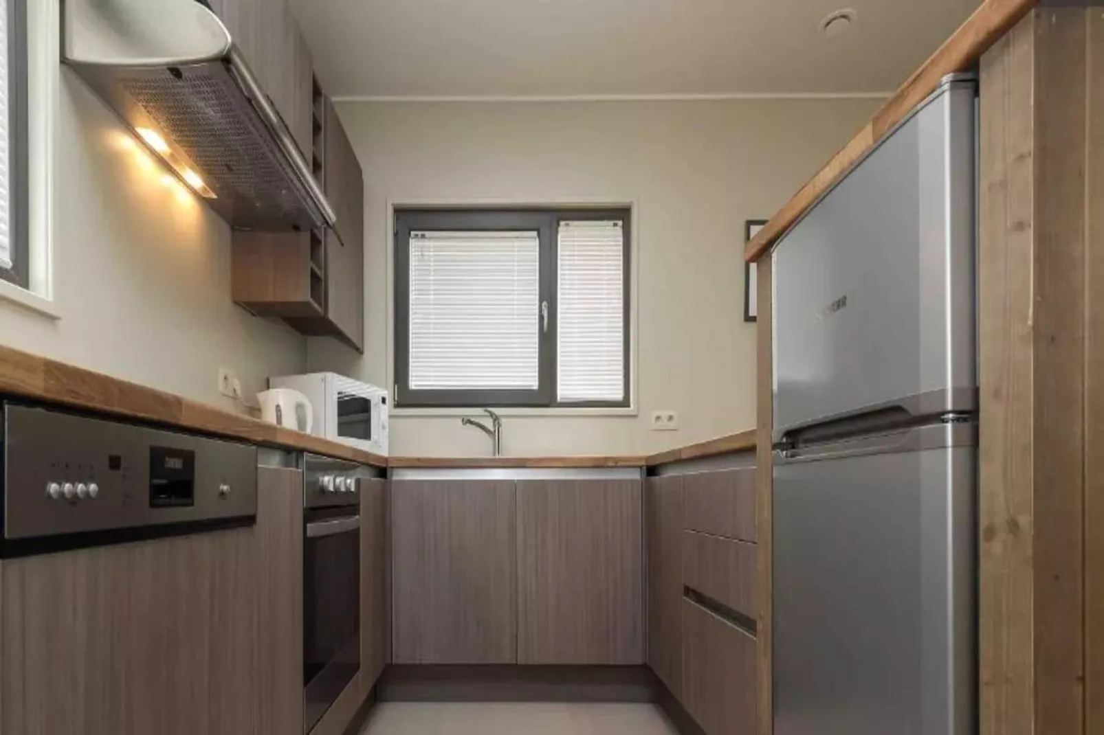 8 persons - 4 rooms 130m²-Kitchen