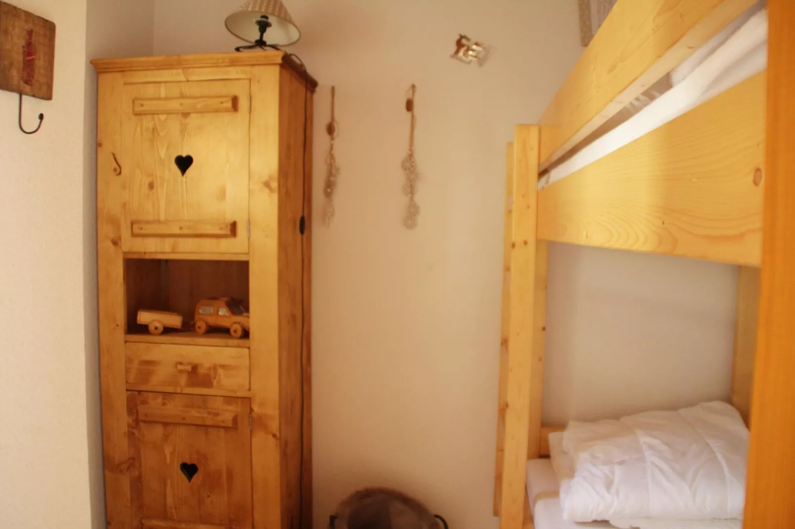 Forsythia FA18 FAMILY 1& NATURE 4 Pers.-Bedroom