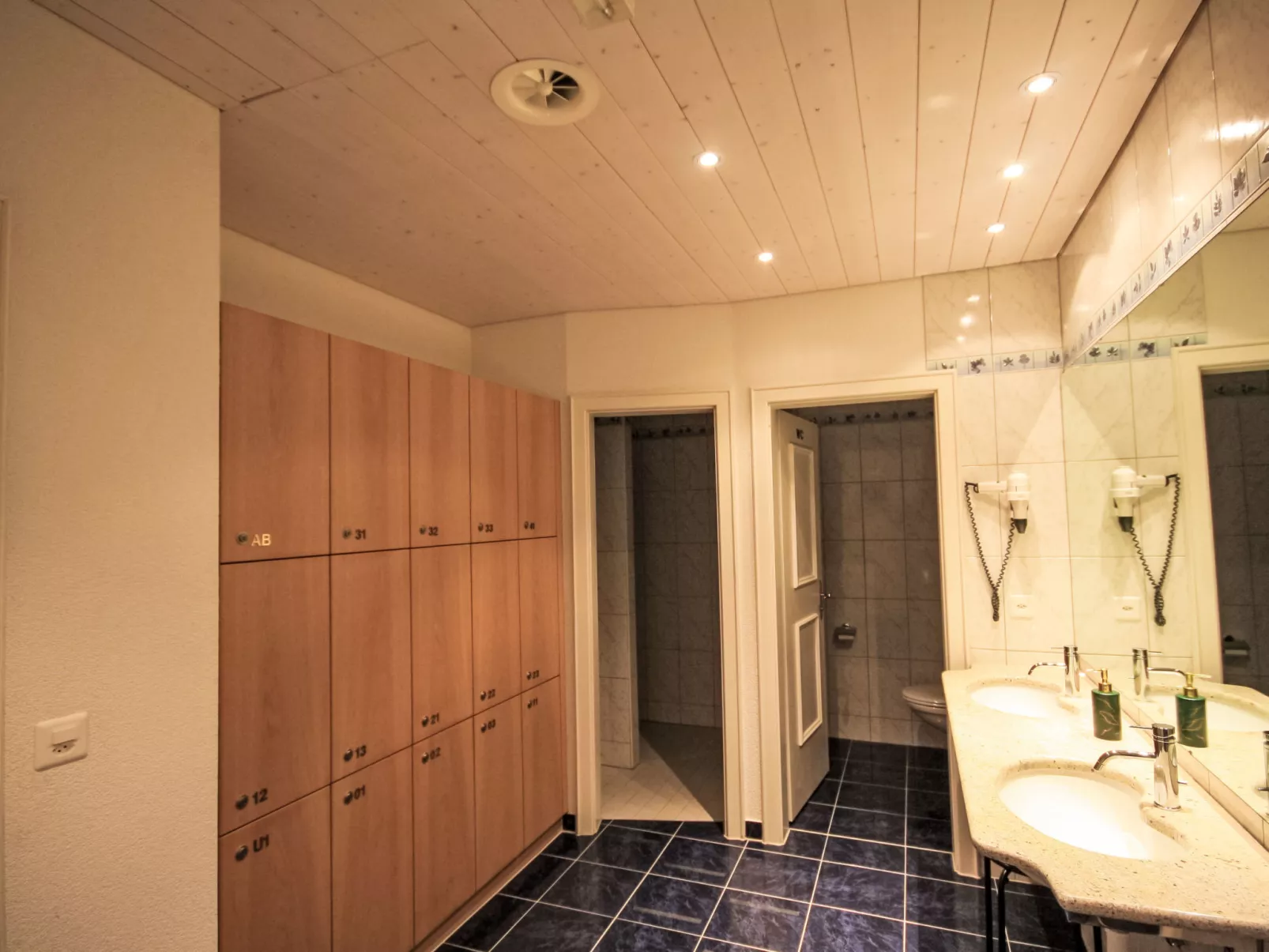 Residence Chateau B-Drinnen