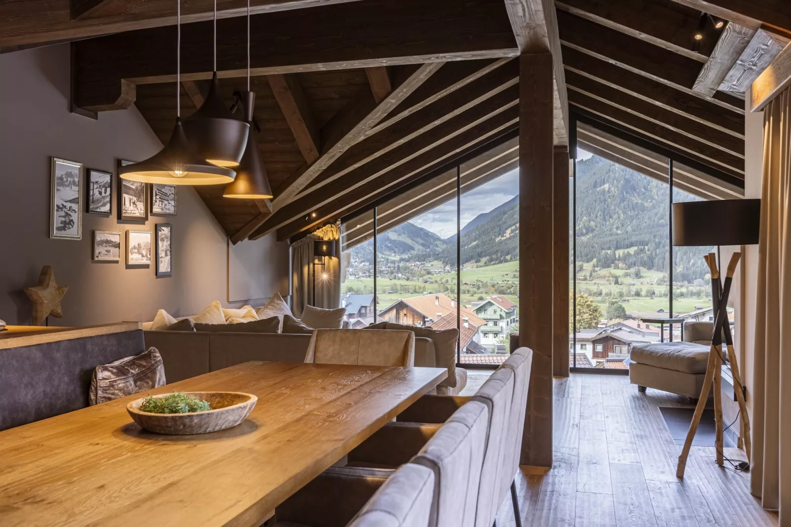 Bergresort Zugspitze Ehrwald 07-Esszimmer