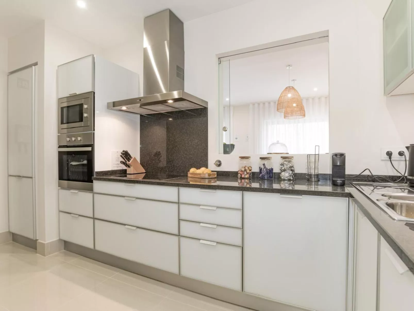 Pine Hills Reva Santuary Modern Elegance-Inside